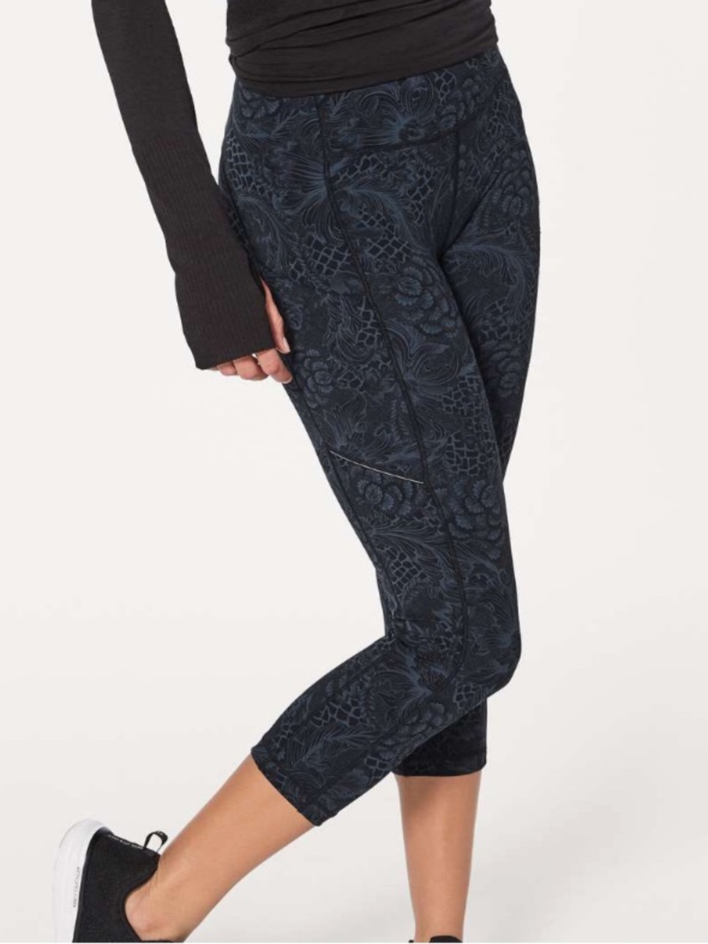 Lululemon patterned leggings 4